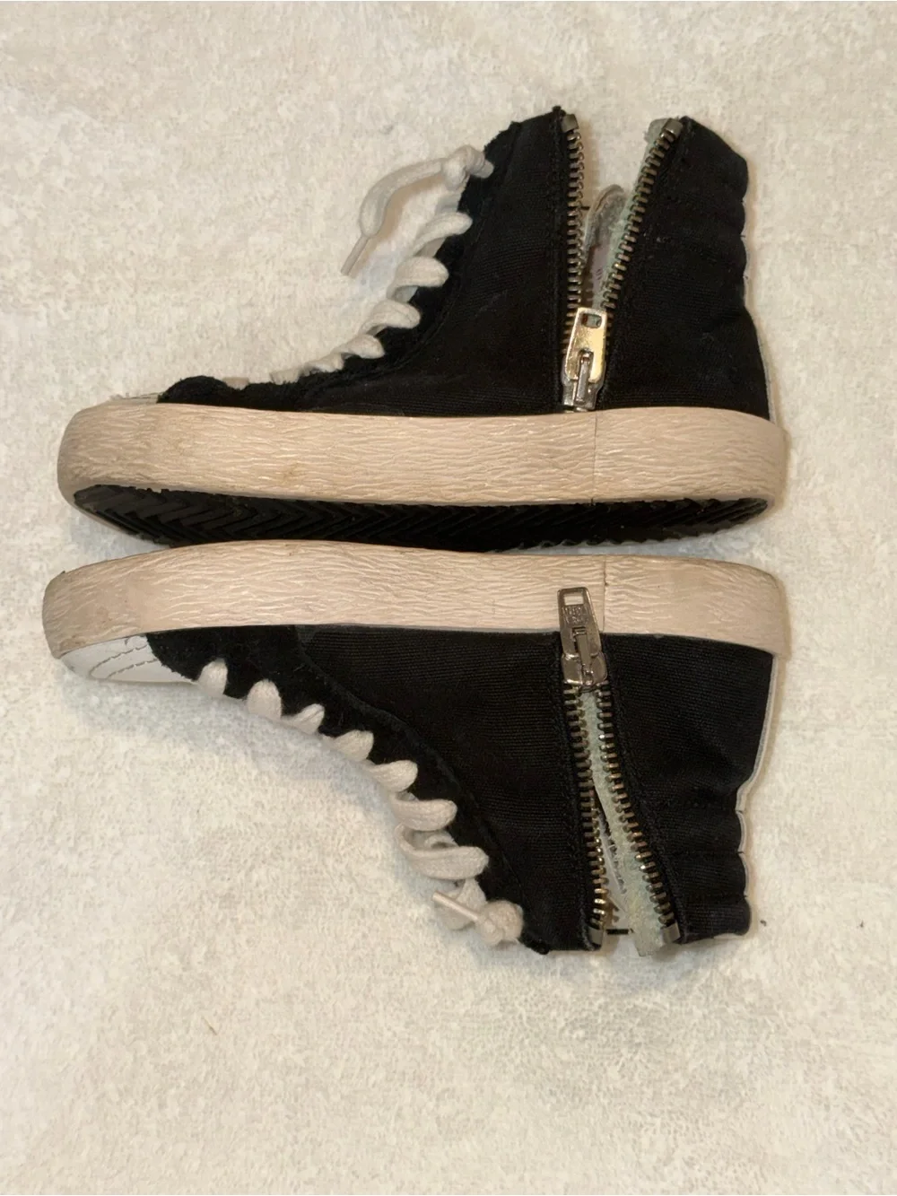 GG Kids Slide High-Top Sneakers in Black and White